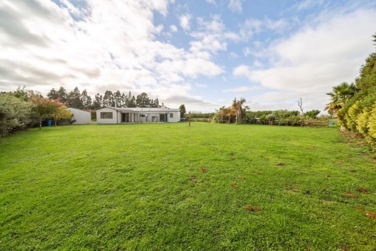 Photo of property in 554 Mountain Road, Lepperton, New Plymouth, 4373