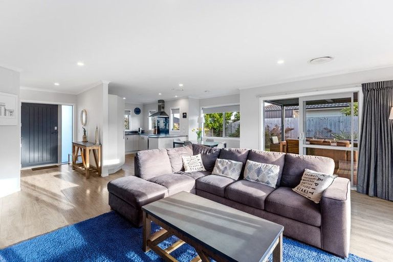 Photo of property in 4 Gallipoli Place, Paraparaumu, 5032