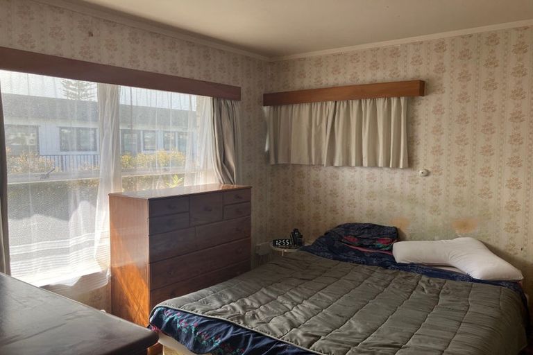 Photo of property in 1/765 Beach Road, Browns Bay, Auckland, 0630