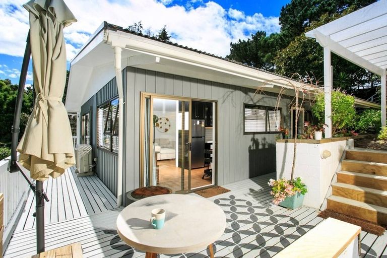 Photo of property in 990 East Coast Road, Northcross, Auckland, 0632