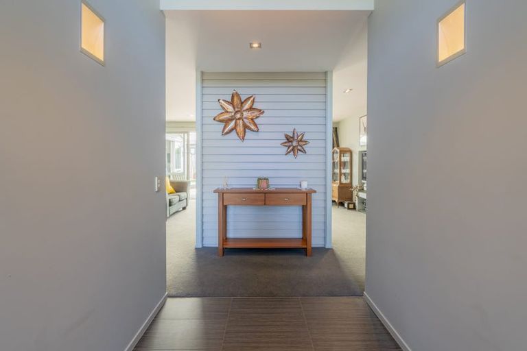 Photo of property in 4 Hawk Hill Crescent, Cooks Beach, Whitianga, 3591