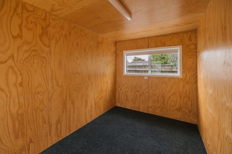 Photo of property in 8a Cuba Street, Takaro, Palmerston North, 4412