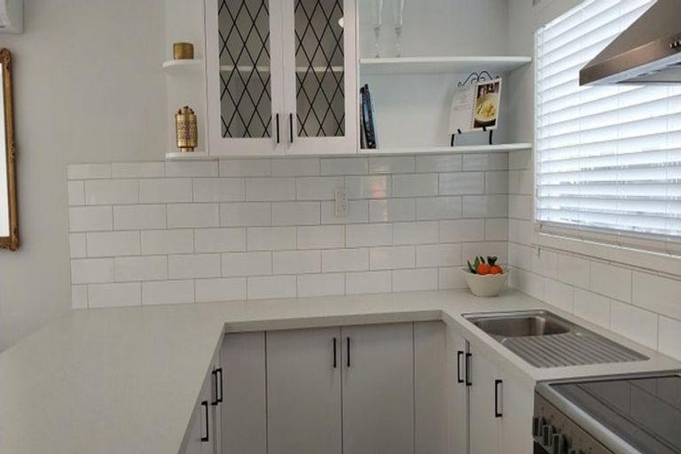 Photo of property in 3/64 Gloucester Street, Greenmeadows, Napier, 4112