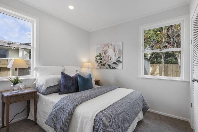 Photo of property in 1/92 Commissariat Road, Mount Wellington, Auckland, 1060