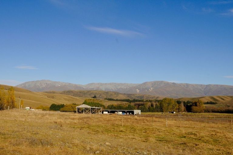 Photo of property in 307 Mchenrys Road, Hakataramea Valley, 9498