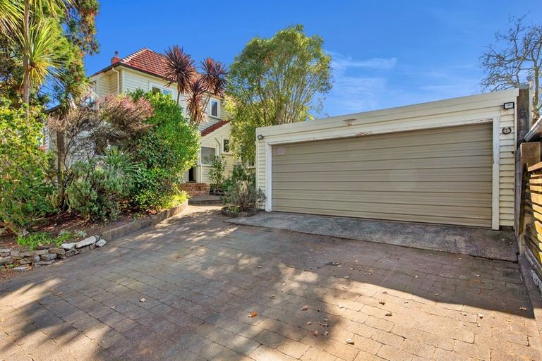 Photo of property in 82 Lake Crescent, Hamilton Lake, Hamilton, 3204