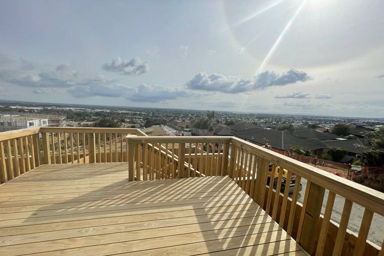 Photo of property in 9a Crestview Rise, Papakura, 2110