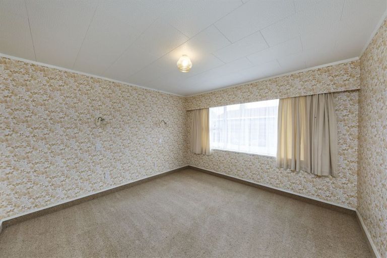 Photo of property in 17 Chippendale Crescent, Highbury, Palmerston North, 4412