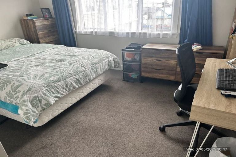 Photo of property in 27 Bulteel Street, New Plymouth, 4310