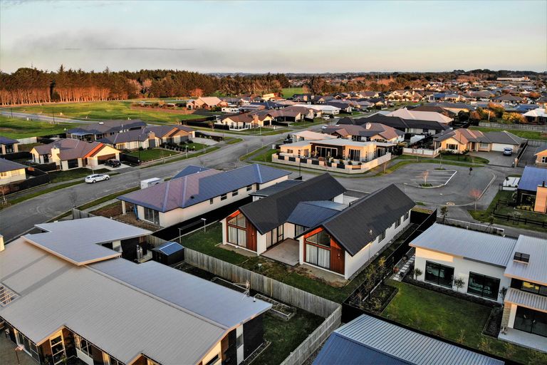 Photo of property in 4 Barker Place, Waikiwi, Invercargill, 9810