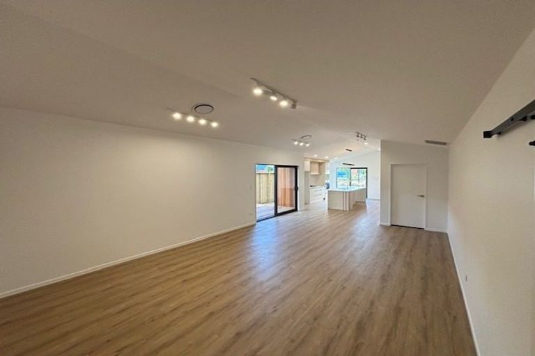 Photo of property in 23 Wooing Tree Avenue, Cromwell, 9310