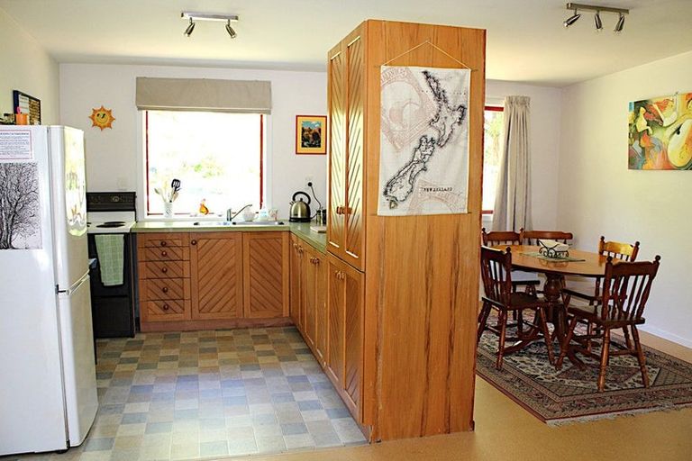 Photo of property in 50 Totara Avenue, Collingwood, 7073