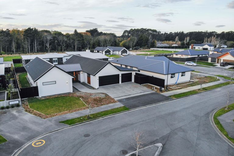 Photo of property in 4 Barker Place, Waikiwi, Invercargill, 9810