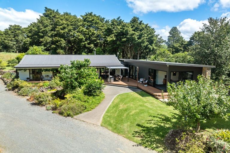 Photo of property in 304 Mangakahia Road, Maungatapere, Whangarei, 0179