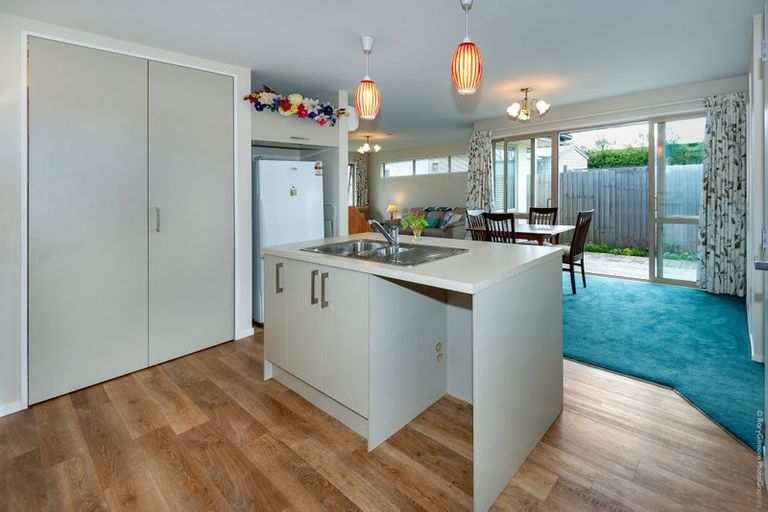 Photo of property in 51 Palmers Road, New Brighton, Christchurch, 8083