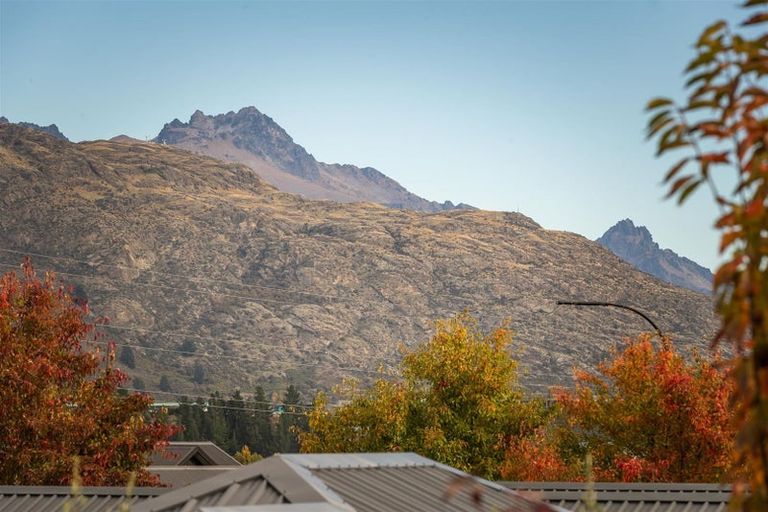 Photo of property in 6 Cotswold Court, Lower Shotover, Queenstown, 9304