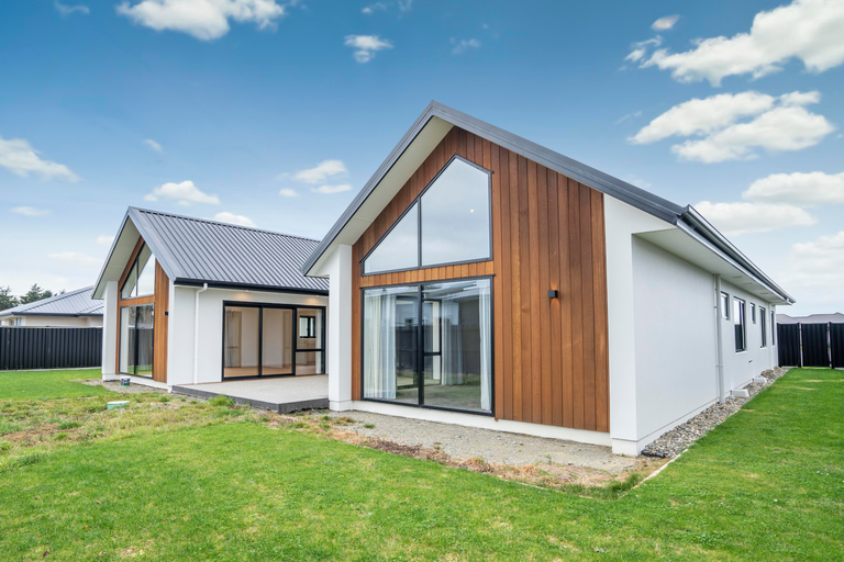 Photo of property in 4 Barker Place, Waikiwi, Invercargill, 9810