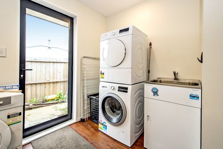 Photo of property in 24 Regent Street, Springfield, 7681