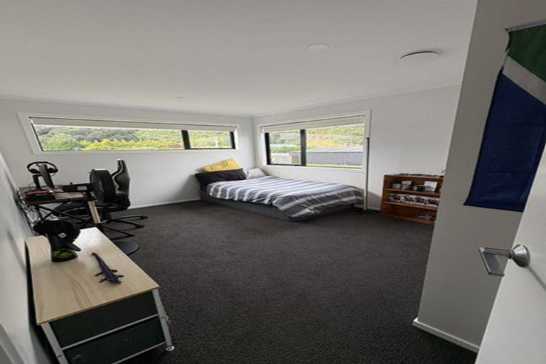 Photo of property in 7 Desert Gold Lane, Wallaceville, Upper Hutt, 5018