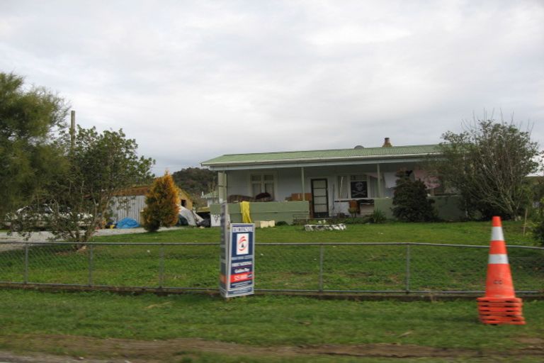 Photo of property in 119 Abel Tasman Drive, Takaka, 7183