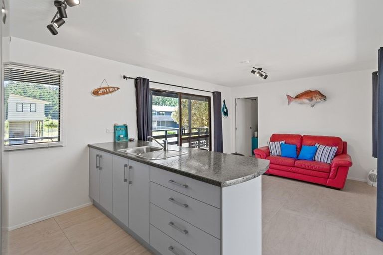 Photo of property in 22 Wharua Road, Oakura, Hikurangi, 0184