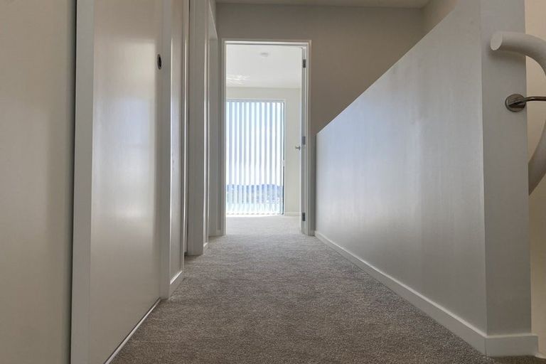 Photo of property in 35 Hinonga Loop, Silverdale, 0932