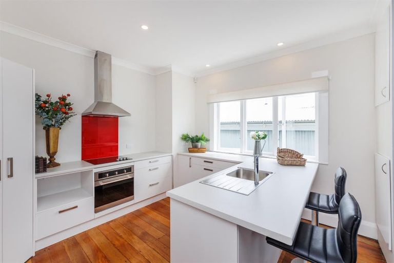 Photo of property in 37 Harris Street, Marton, 4710