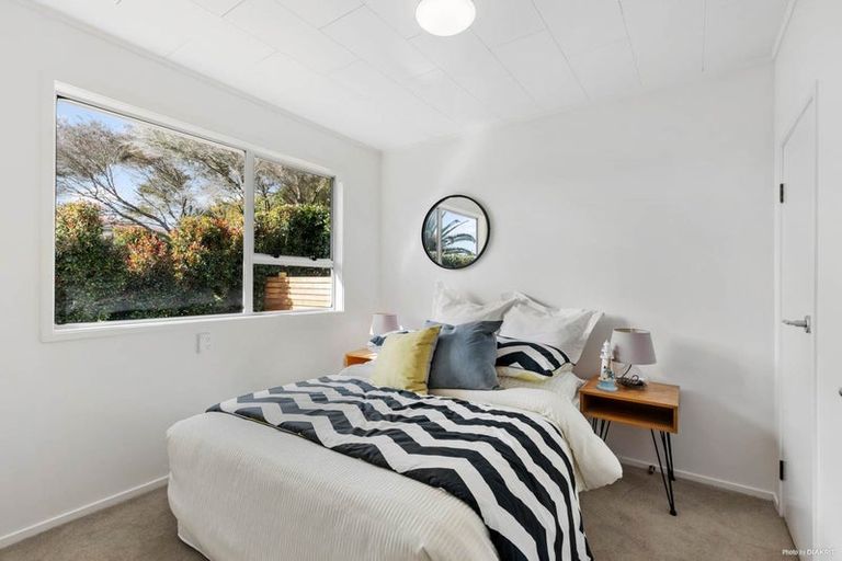 Photo of property in 42 Awaruku Road, Torbay, Auckland, 0630