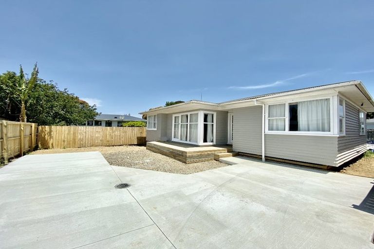 Photo of property in 15 Addington Avenue, Manurewa, Auckland, 2102
