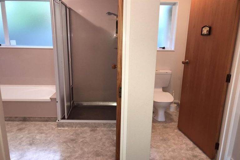 Photo of property in 2a Hamlet Street, Stratford, 4332