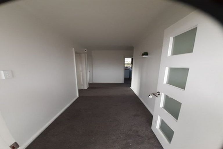 Photo of property in 15 Lochee Road, Upper Riccarton, Christchurch, 8041