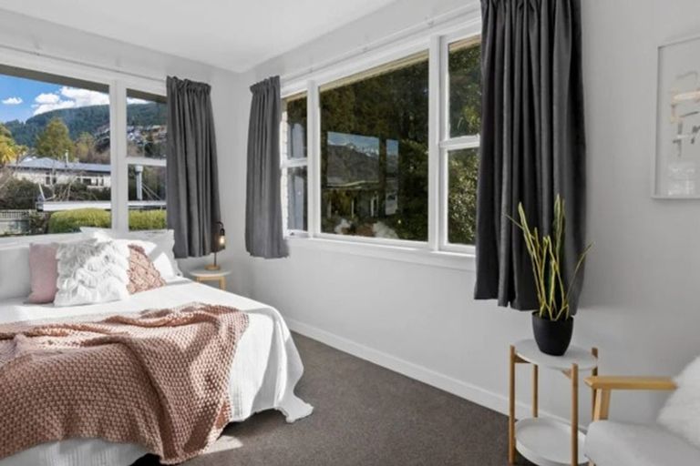 Photo of property in 689 Frankton Road, Queenstown, 9300