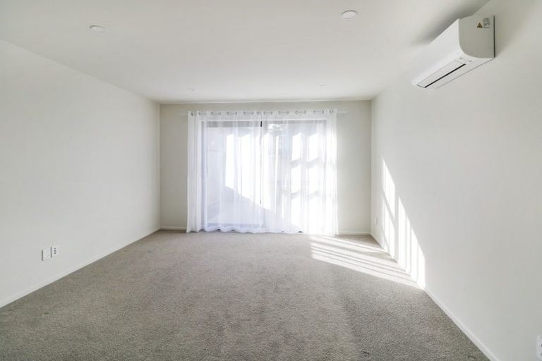 Photo of property in 22 Te Ara O Ralph Olsen, Wainuiomata, Lower Hutt, 5014