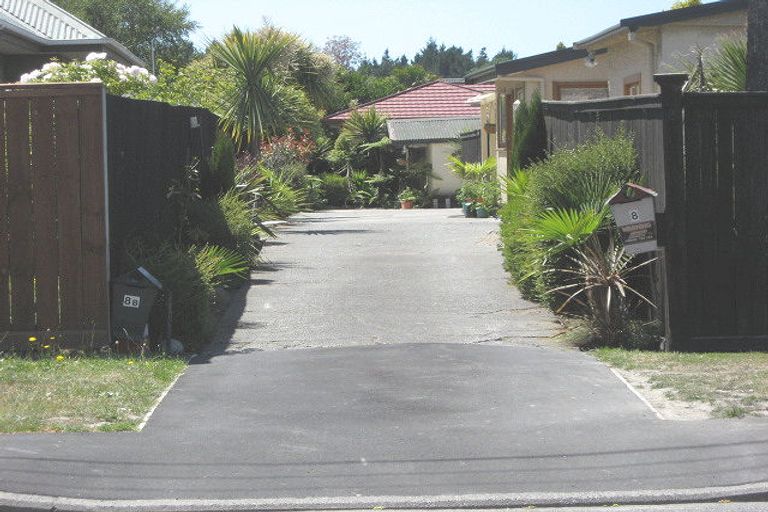 Photo of property in 8 Badger Street, Parklands, Christchurch, 8083