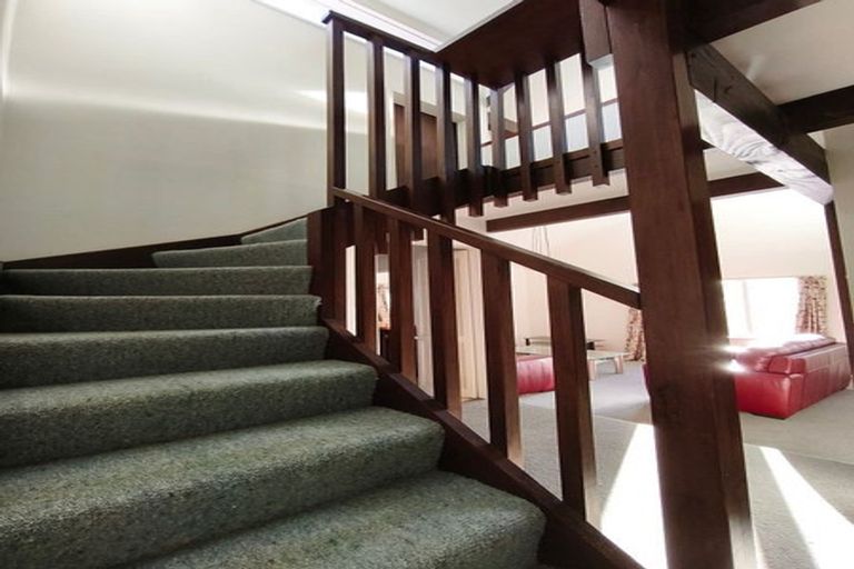 Photo of property in 39b Parkvale Road, Karori, Wellington, 6012