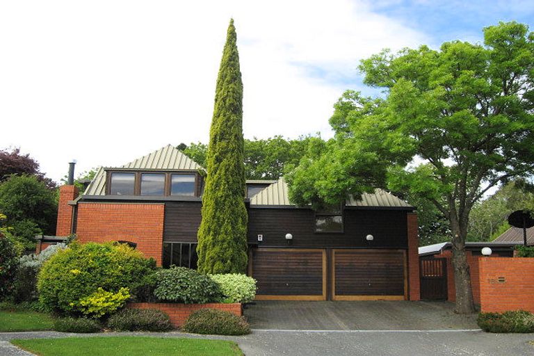 Photo of property in 18 Thurlestone Place, Burnside, Christchurch, 8053