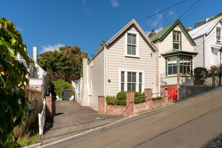 Photo of property in 17 Ascot Street, Thorndon, Wellington, 6011