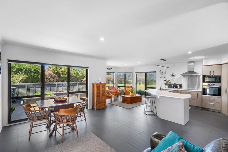Photo of property in 361 Apotu Road, Kauri, Kamo, 0185