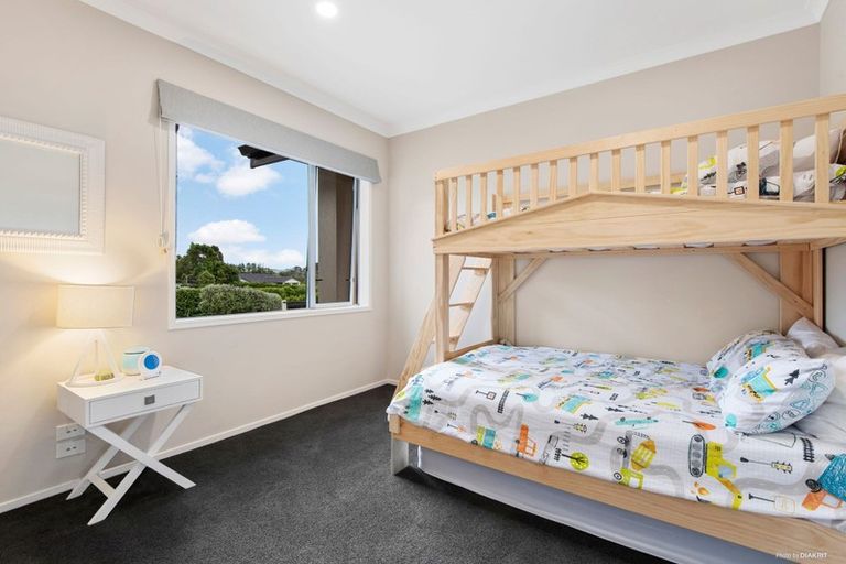 Photo of property in 3 Armstrong Way, Waiuku, 2123