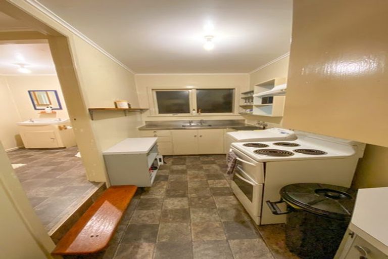 Photo of property in 19 Alexandra Road, Roseneath, Wellington, 6021