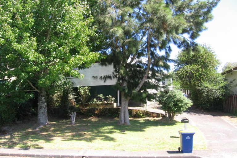 Photo of property in 3 Flynn Street, Birkdale, Auckland, 0626