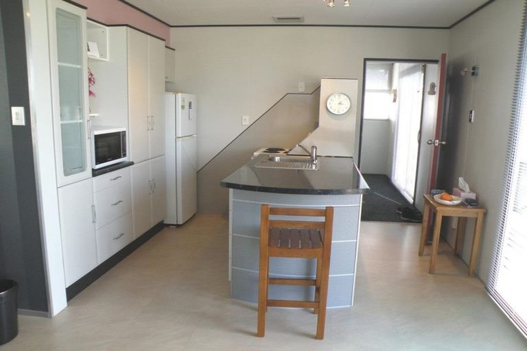 Photo of property in 4 Fairview Street, Tirau, 3410