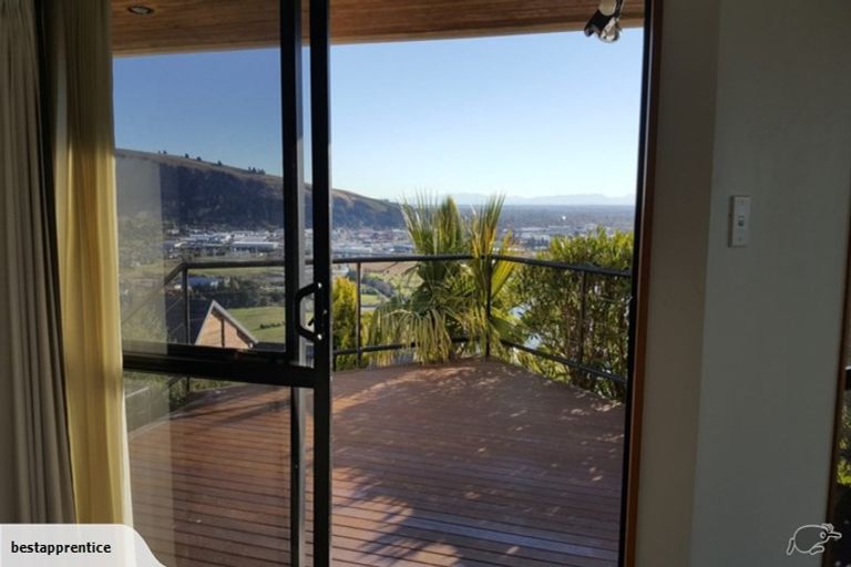 Photo of property in 1/2 Valley View, Mount Pleasant, Christchurch, 8081