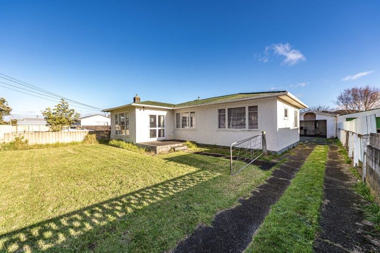 Photo of property in 67 Thatcher Street, Castlecliff, Whanganui, 4501