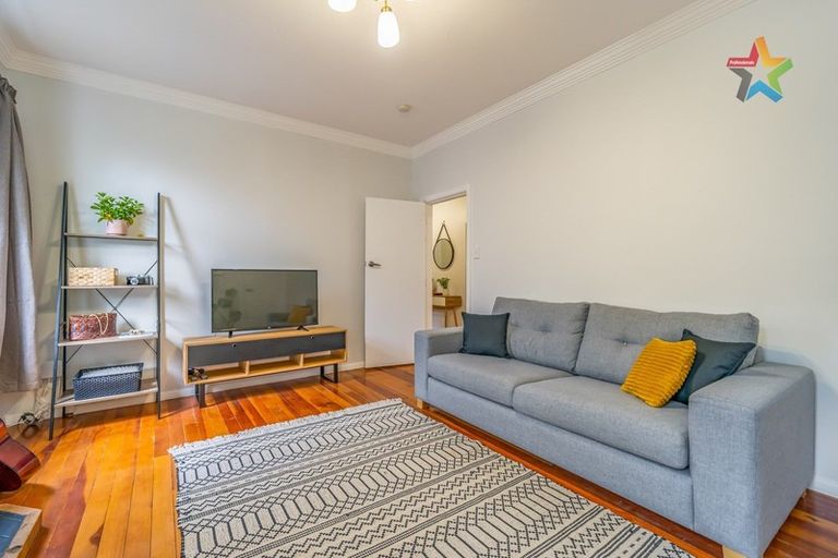 Photo of property in 60 Raukawa Street, Stokes Valley, Lower Hutt, 5019