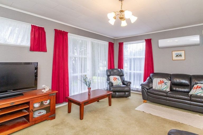 Photo of property in 89 California Drive, Totara Park, Upper Hutt, 5018