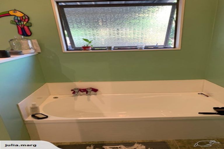 Photo of property in 138 Beach Road, Haumoana, 4102