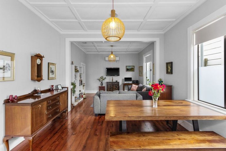 Photo of property in 82 Vigor Brown Street, Napier South, Napier, 4110