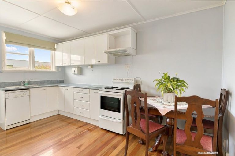 Photo of property in 35 Ebdentown Street, Ebdentown, Upper Hutt, 5018