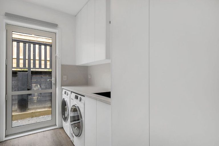 Photo of property in 43 Ken Douglas Drive, Aotea, Porirua, 5024